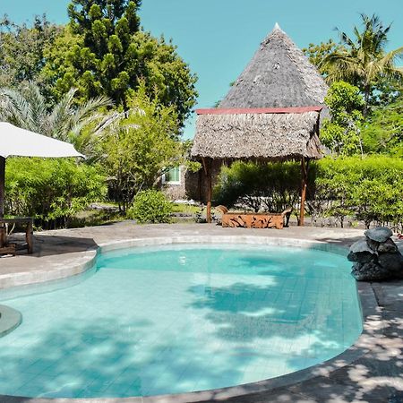 African Hut Tiny Cottage Diani Beach Bagian luar foto